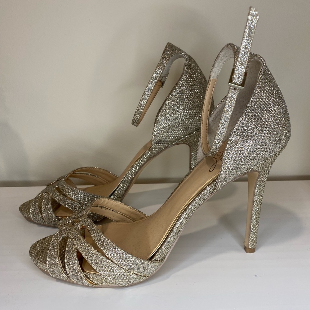 Jewel Badgley Mischka gold glitter heels